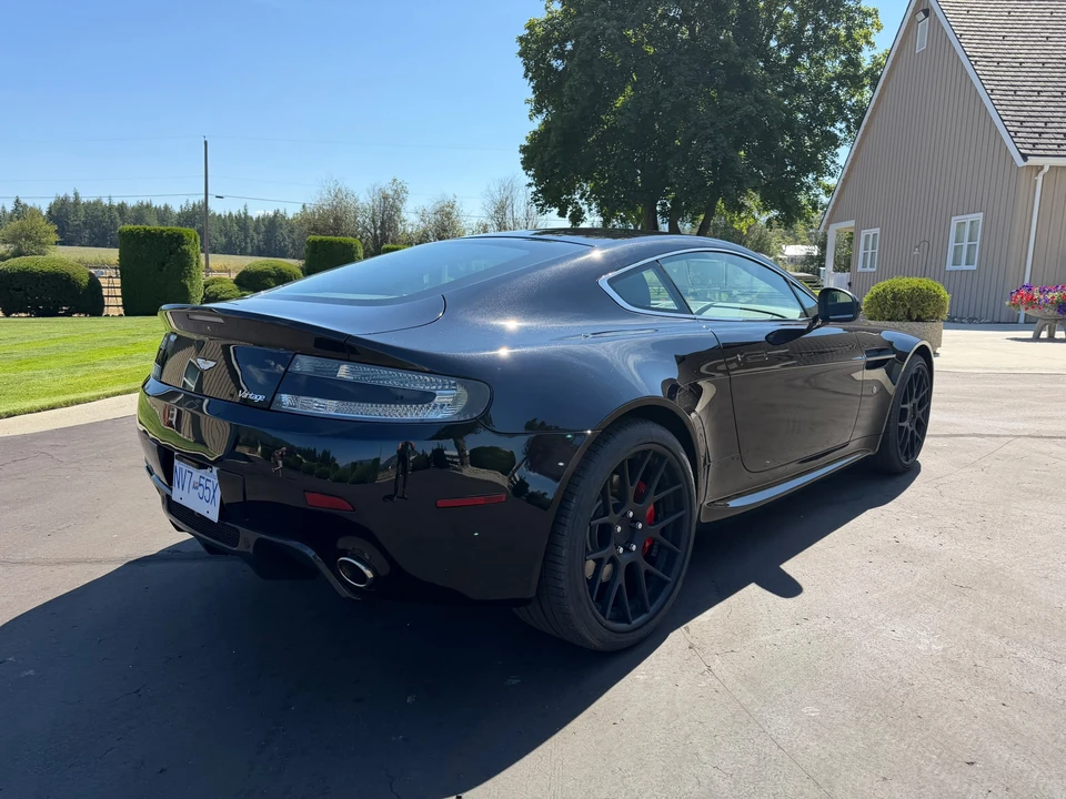 2010 Aston Martin V8 Vantage (2006-2017) - Image 6 of 31