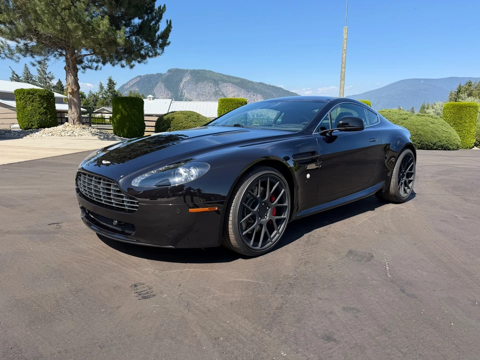 2010 Aston Martin V8 Vantage (2006-2017) - Image 13 of 31