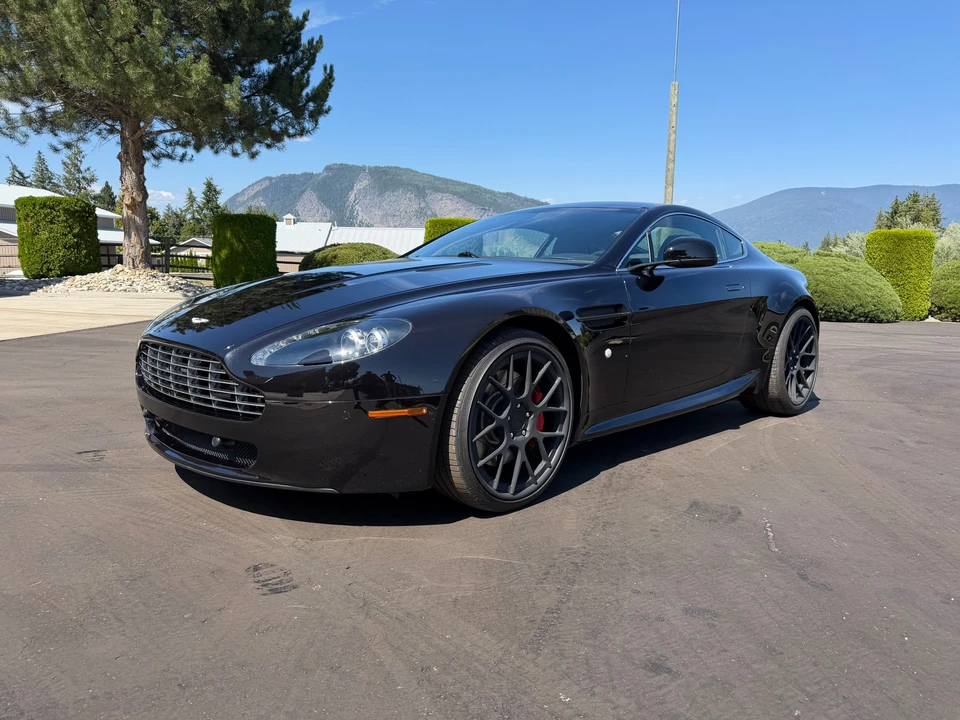 2010 Aston Martin V8 Vantage (2006-2017) - Image 12 of 31