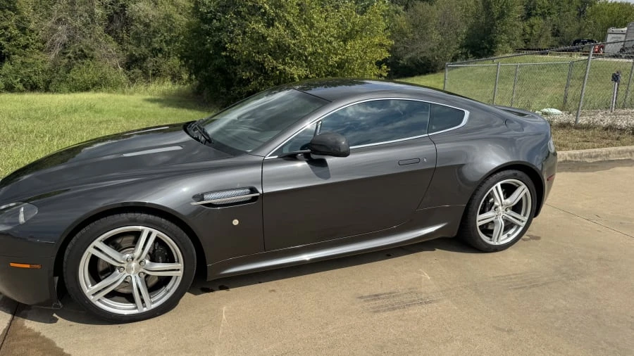2010 Aston Martin V8 Vantage (2006-2017) - Image 8 of 17