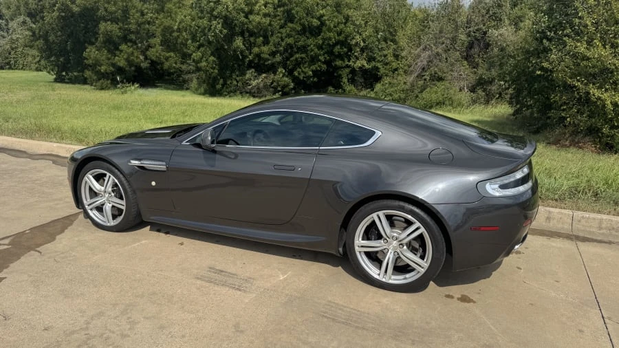 2010 Aston Martin V8 Vantage (2006-2017) - Image 7 of 17