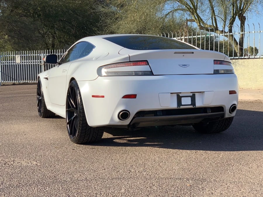2010 Aston Martin V8 Vantage (2006-2017) - Image 3 of 5