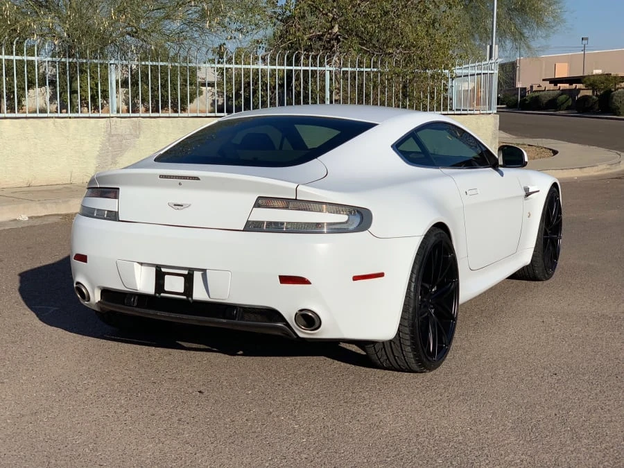 2010 Aston Martin V8 Vantage (2006-2017) - Image 4 of 5