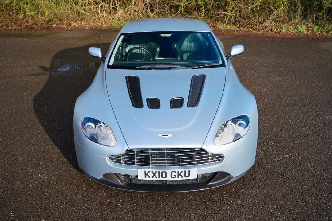 2010 Aston Martin V12 Vantage (2010-2018) - Image 10 of 30