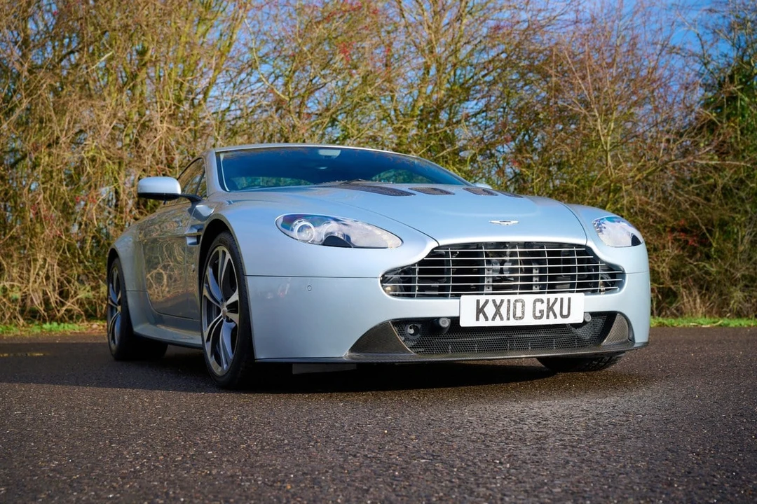 2010 Aston Martin V12 Vantage (2010-2018) - Image 11 of 30