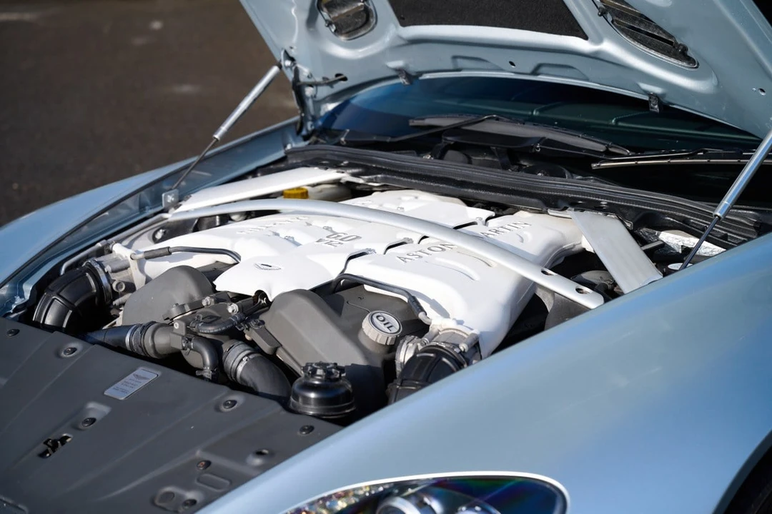 2010 Aston Martin V12 Vantage (2010-2018) - Image 8 of 30