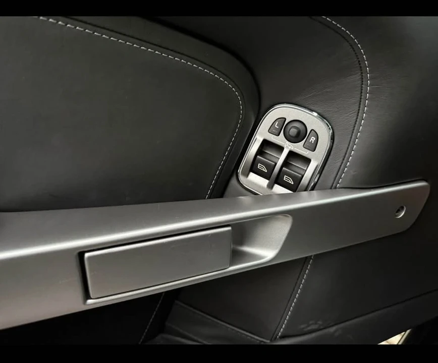 2010 Aston Martin DB9 - Image 12 of 19