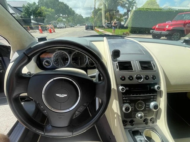 2010 Aston Martin Rapide - Image 4 of 7