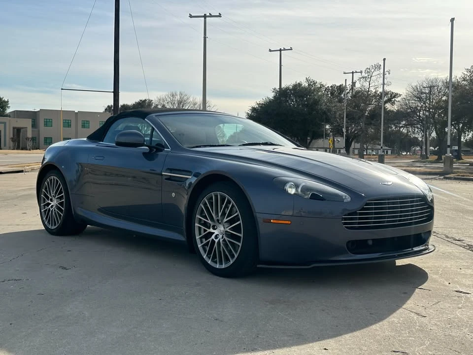 2010 Aston Martin V8 Vantage (2006-2017) - Image 19 of 20