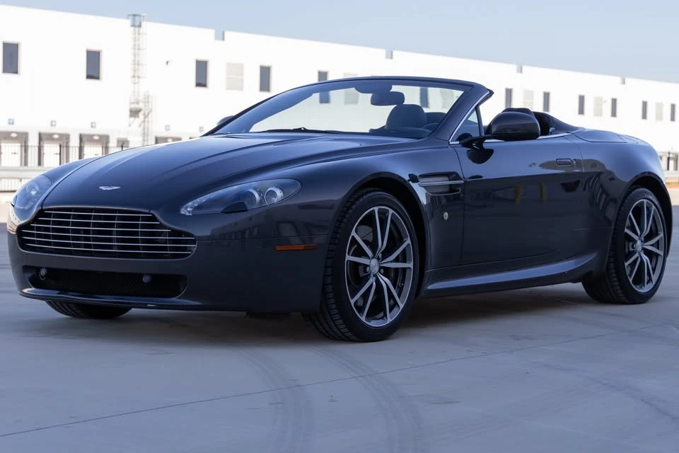 2010 Aston Martin V8 Vantage (2006-2017) - Image 3 of 20