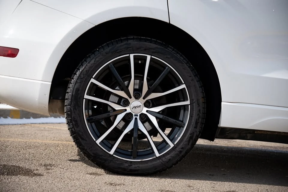 2010 Audi 8R Q5 - Image 3 of 10
