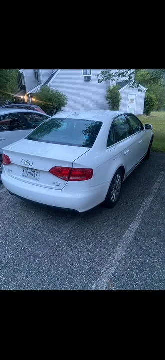 2010 Audi B8 A4 - Image 2 of 4