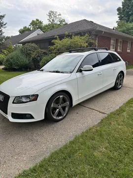 2010 Audi A4 2.0T Avant Quattro Wagon 4D