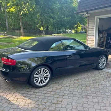 2010 Audi A4 2.0T Cabriolet 2D