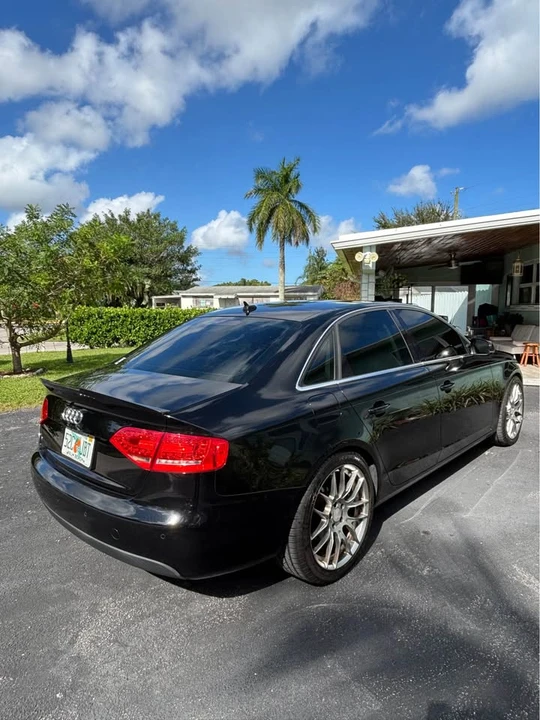 2010 Audi B8 A4 - Image 2 of 11