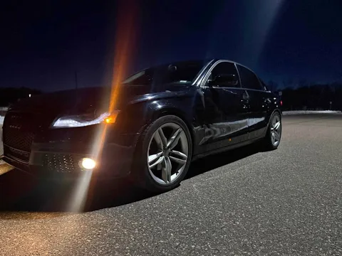 2010 Audi A4 2.0T Premium Sedan