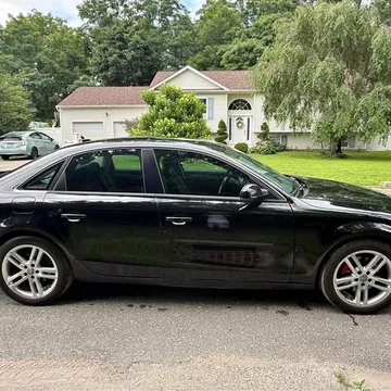 2010 Audi A4 2.0T Premium Sedan