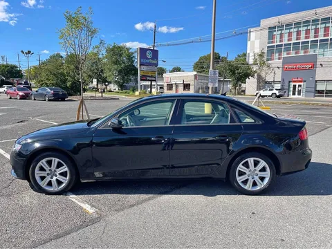 2010 Audi A4 2.0T Premium Sedan