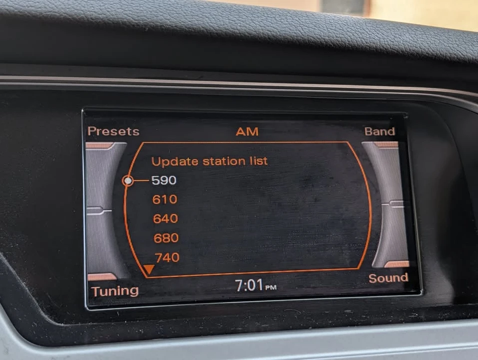 2010 Audi B8 A4 - Image 13 of 19