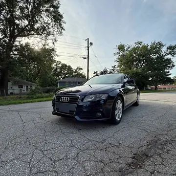 2010 Audi A4 2.0T Quattro Premium Sedan