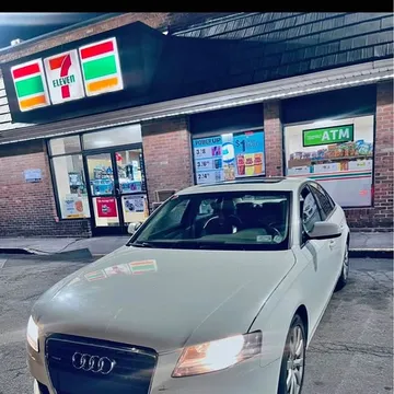 2010 Audi A4 2.0T Quattro Premium Sedan