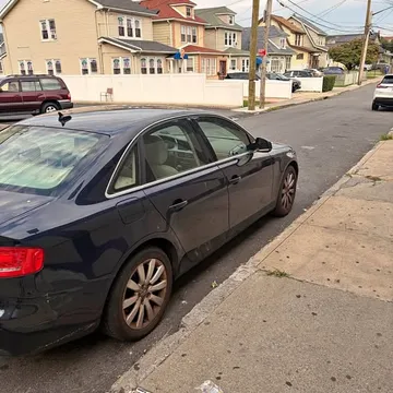 2010 Audi A4 2.0T Quattro Sedan