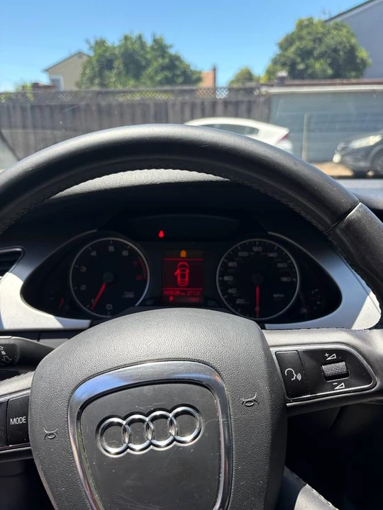 2010 Audi B8 A4 - Image 8 of 13