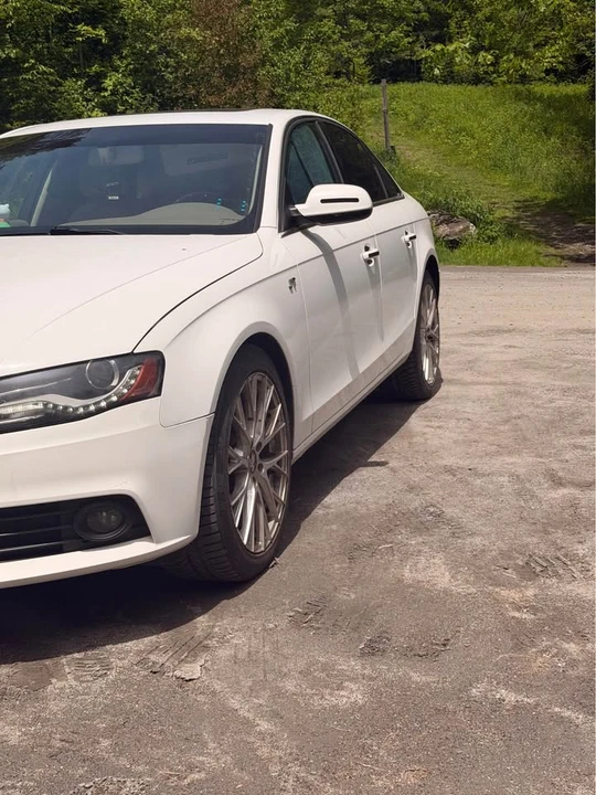 2010 Audi B8 A4 - Image 2 of 12