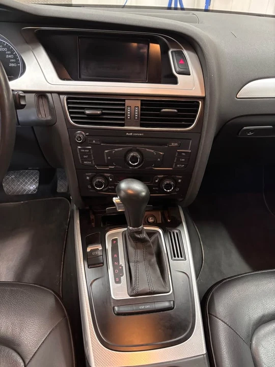 2010 Audi B8 A4 - Image 8 of 12