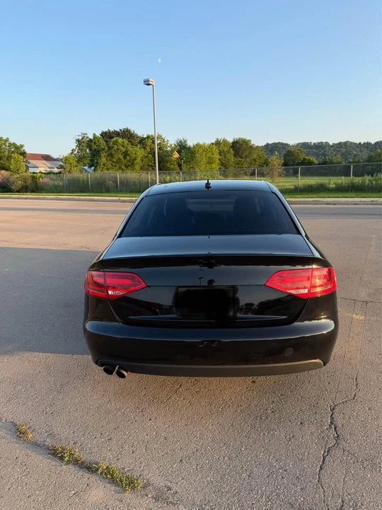 2010 Audi B8 A4 - Image 2 of 11