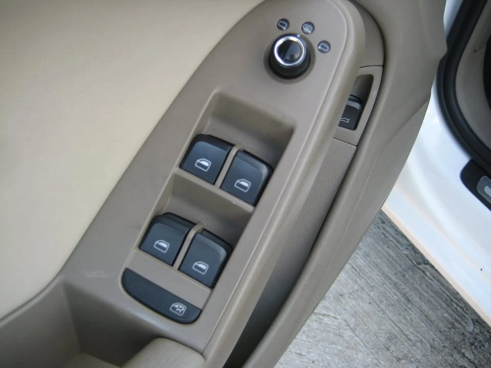 2010 Audi B8 A4 - Image 17 of 19