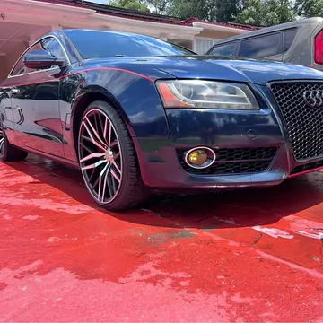 2010 Audi A5 2.0T Premium Coupe