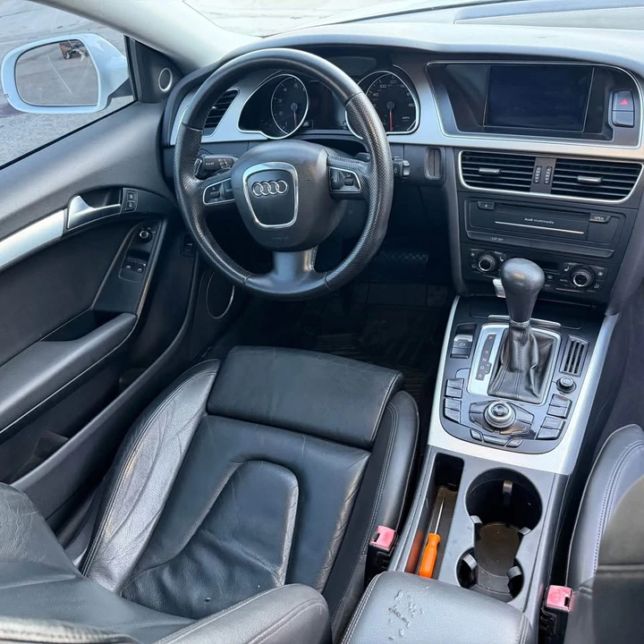 2010 Audi B8 A5 - Image 6 of 8