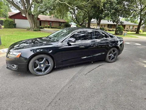 2010 Audi A5 2.0T Quattro Premium Coupe