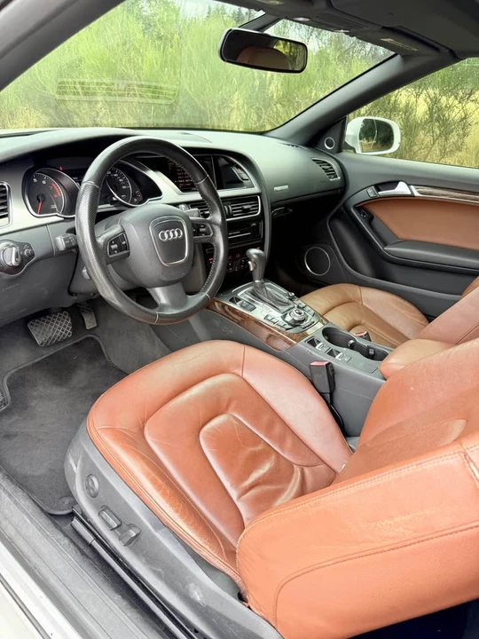 2010 Audi B8 A5 - Image 8 of 10