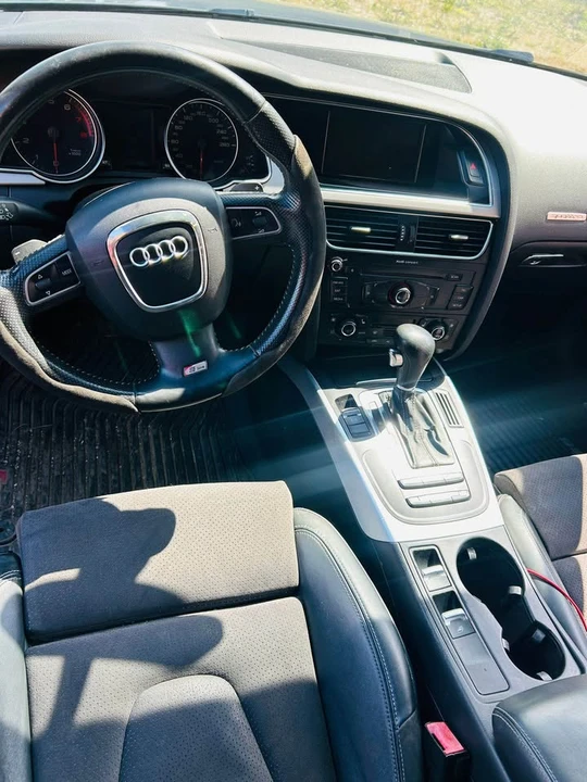 2010 Audi B8 A5 - Image 7 of 9