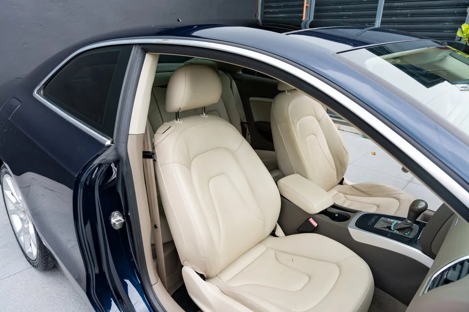 2010 Audi B8 A5 - Image 7 of 10