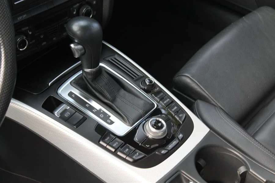 2010 Audi B8 A5 - Image 8 of 12