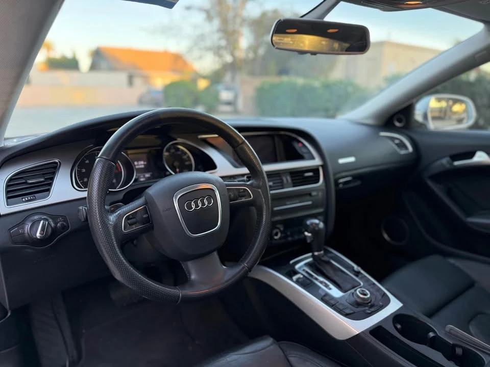 2010 Audi B8 A5 - Image 8 of 9
