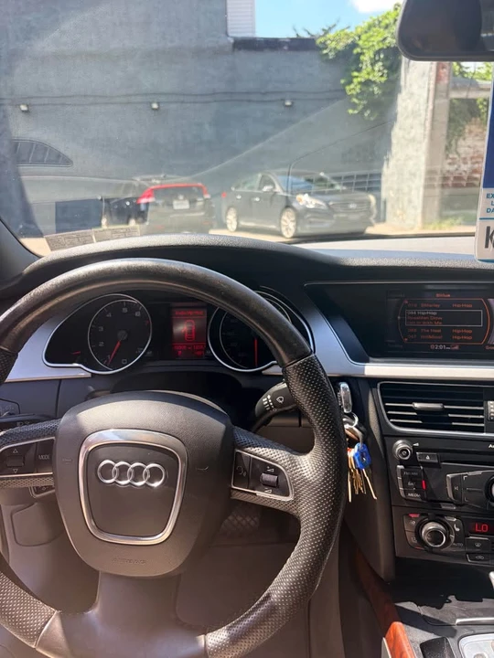 2010 Audi B8 A5 - Image 2 of 9
