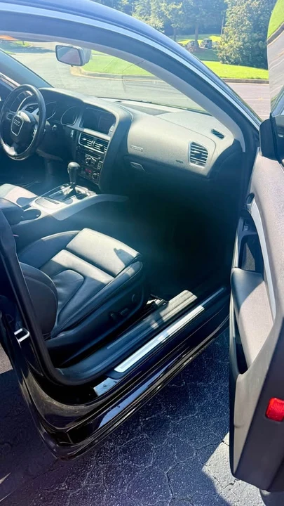 2010 Audi B8 A5 - Image 7 of 10