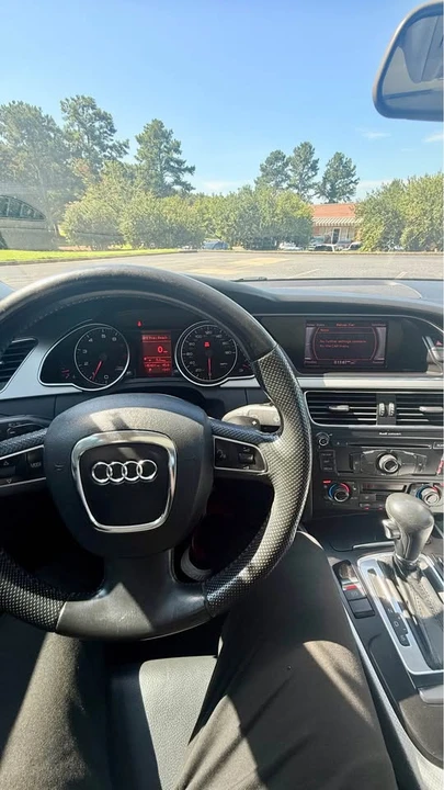 2010 Audi B8 A5 - Image 8 of 10