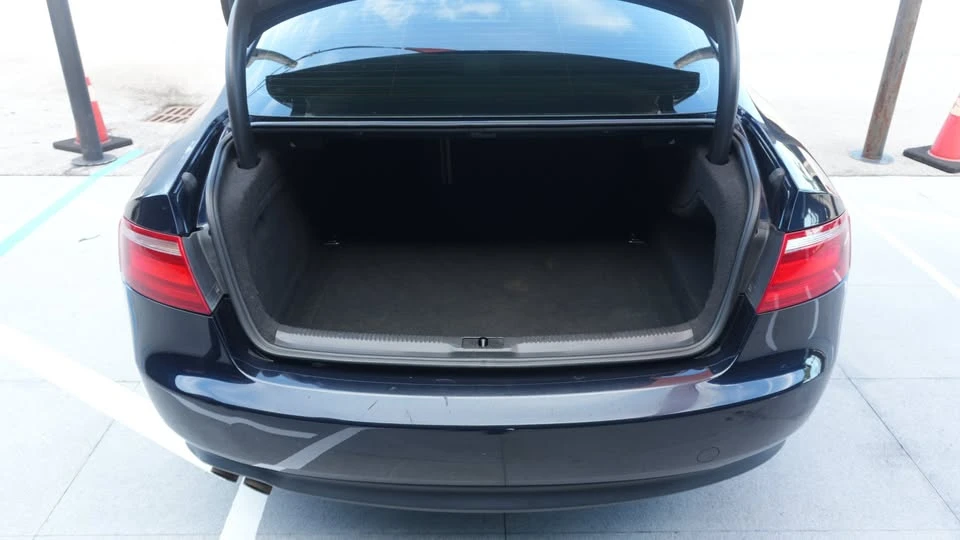 2010 Audi B8 A5 - Image 8 of 14
