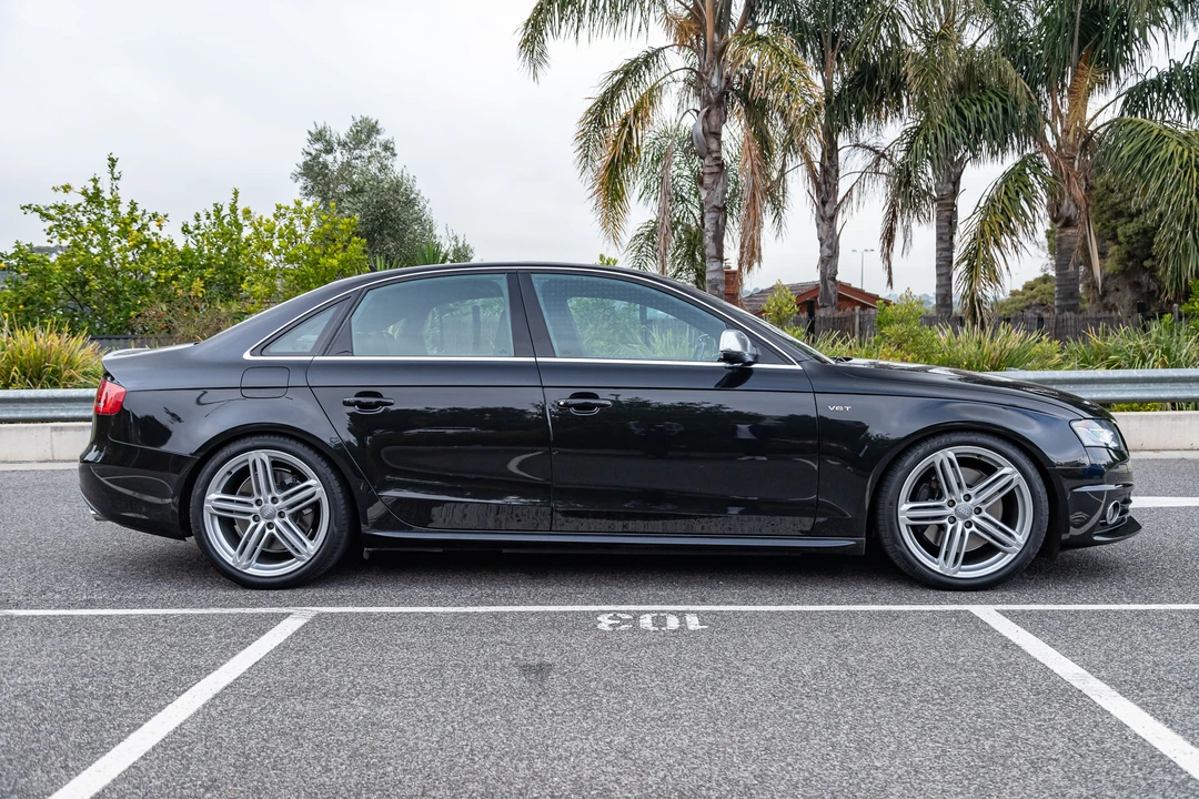 2010 Audi B8 S4 - Image 4 of 31