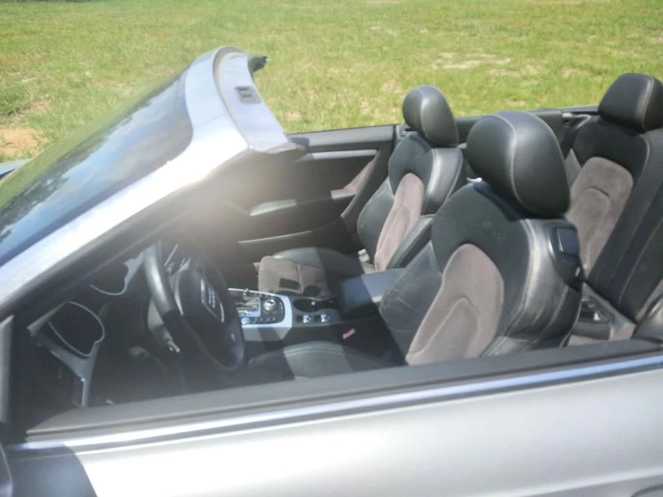 2010 Audi Coupe & Cabriolet - Image 10 of 16
