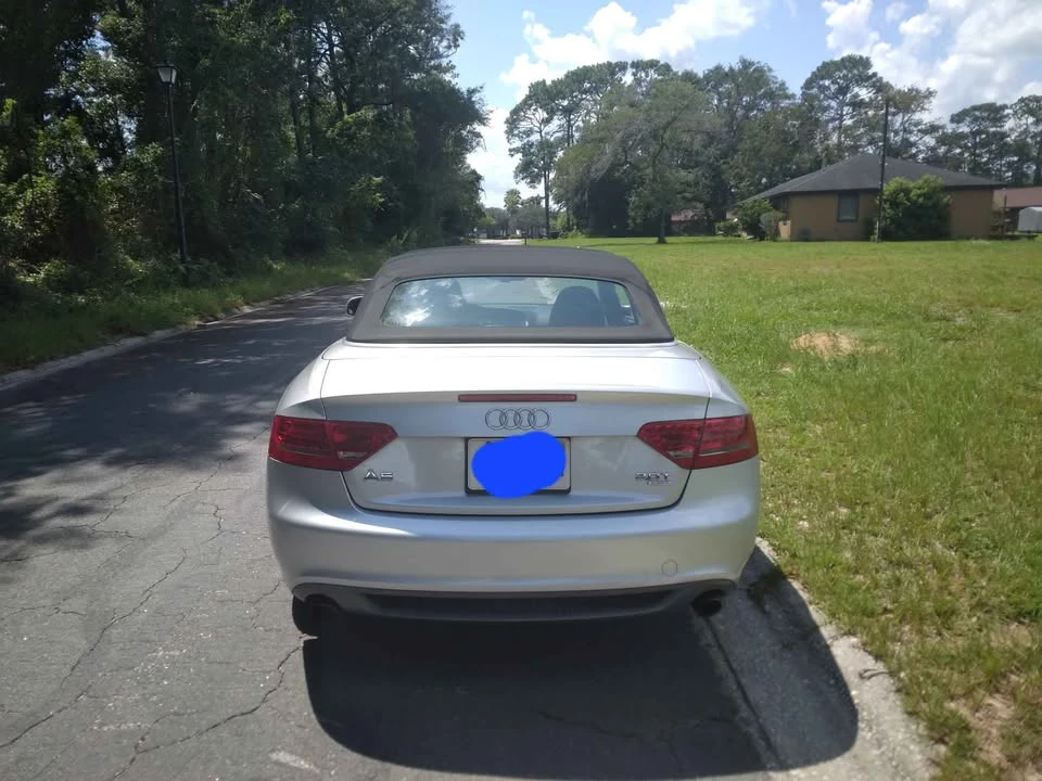 2010 Audi Coupe & Cabriolet - Image 7 of 16
