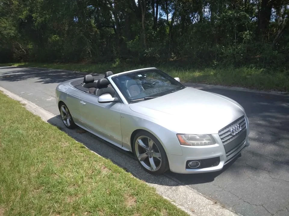 2010 Audi Coupe & Cabriolet - Image 2 of 16