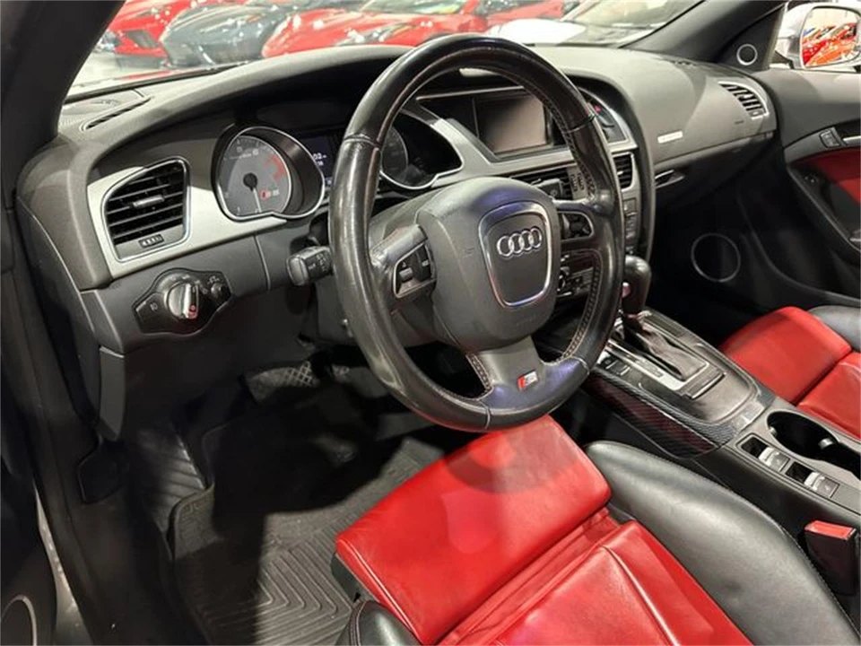 2010 Audi Coupe & Cabriolet - Image 9 of 10
