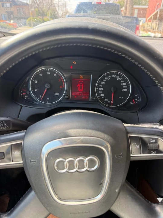 2010 Audi 8R Q5 - Image 6 of 6