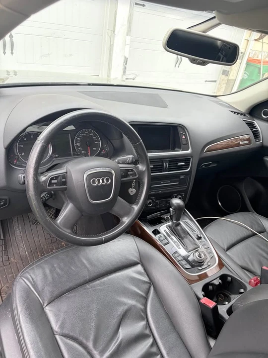 2010 Audi 8R Q5 - Image 5 of 10